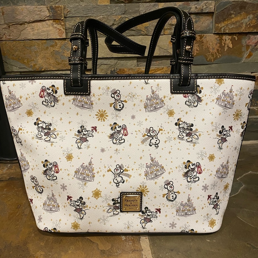 Disney Parks Christmas Holiday 2020 Dooney And Bourke Tote